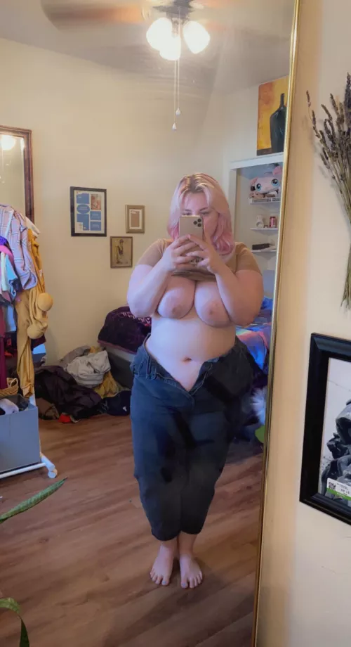 Shoutout to all my areola lovers by rumplestilchen