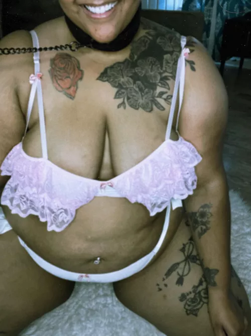 Show me how to behave 😏 by Caramarlthick_69