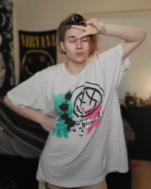 Show me the way to bed~ by adalindgrayxo