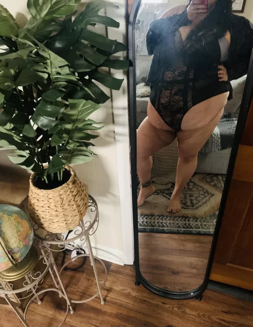 Show this long belly some love on Valentine’s Day 💕 by honeybutterxxx