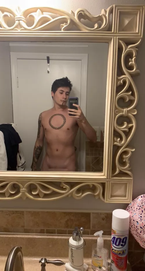 Shower and a joint (M)y go to combo by kimhehe