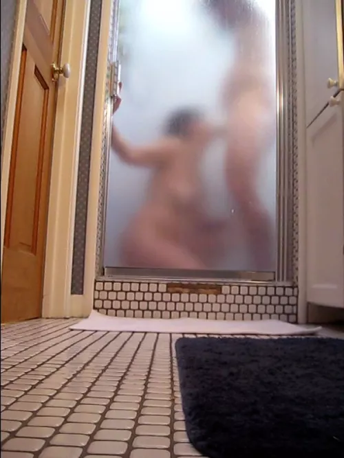 Shower by badmisterbunny