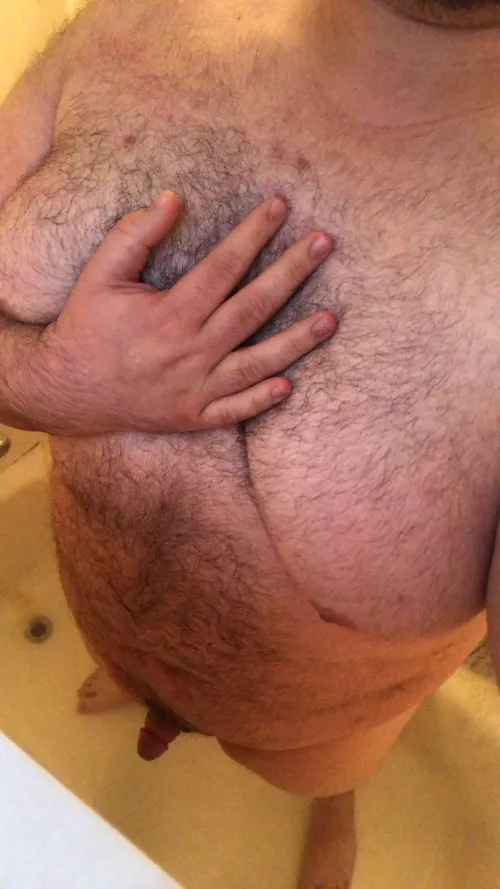 Shower felt good this morning 💦 by Gaybigbear