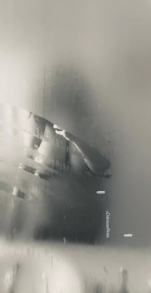 Shower is extra steamy this morning. by xDeliciousxNessx