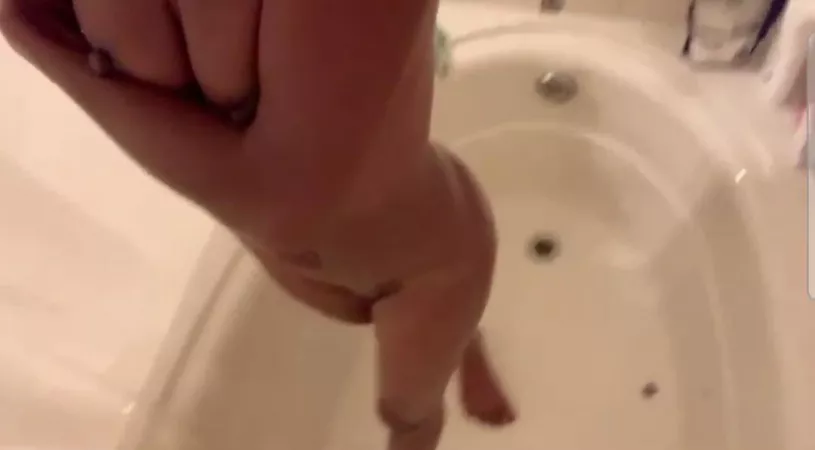 Shower pic by czarken