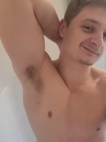 Shower selfie by J1mmy_96