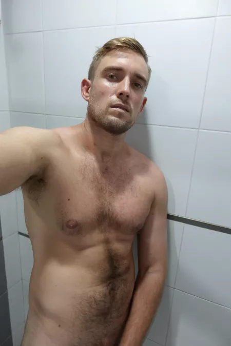 Shower thoughts ? by BenUKfriendly