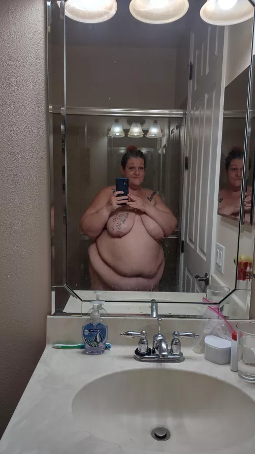 Shower time by invisibleone82