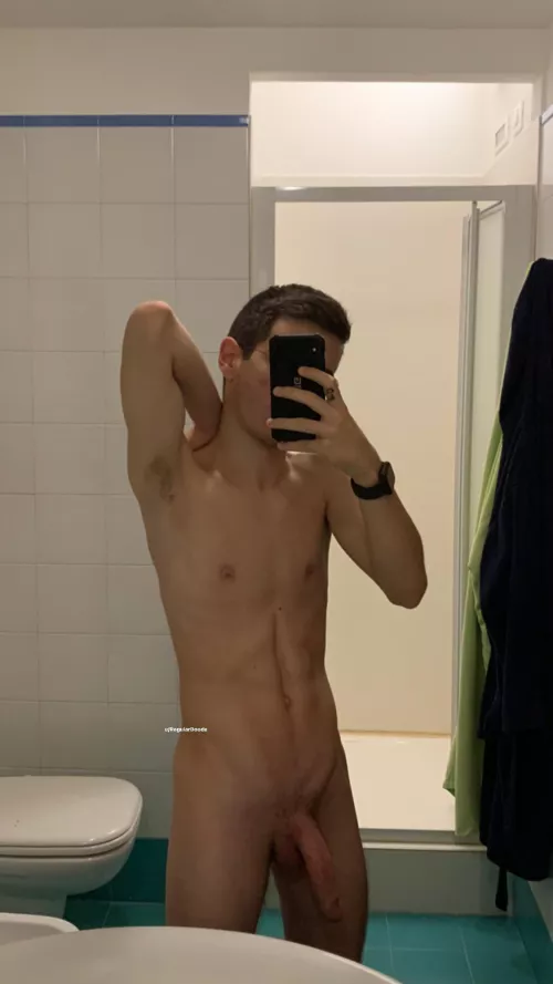 Shower time, anyone wanna help me? by RegularDoode