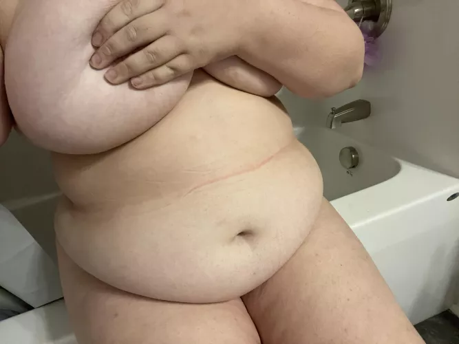 shower time for me :) by chunkynikki