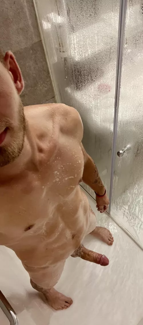 shower time💦 by Ivy-ivy96