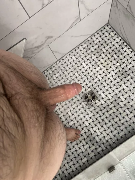 Showering after some Guild Wars 2. by Ruthzik