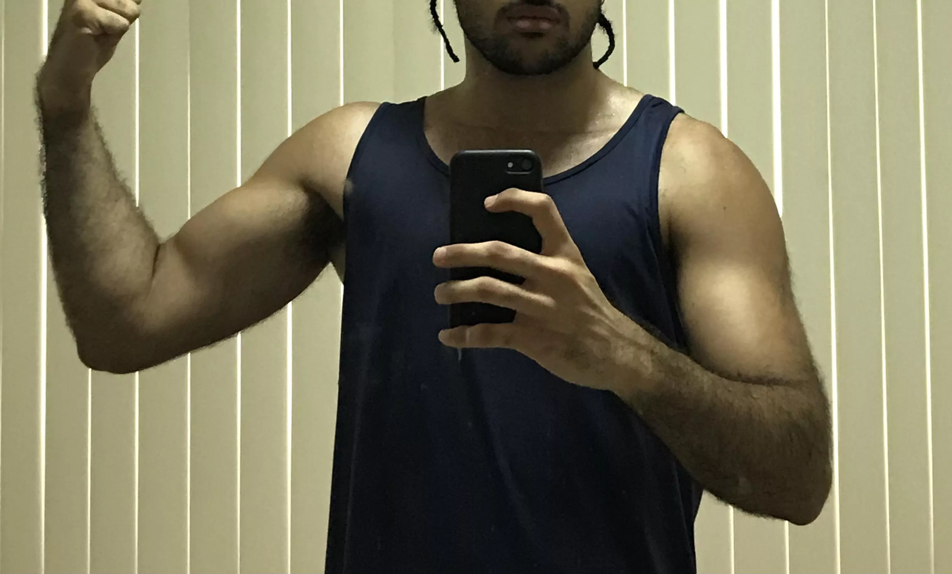 showing arms after a long day posted by zerihour