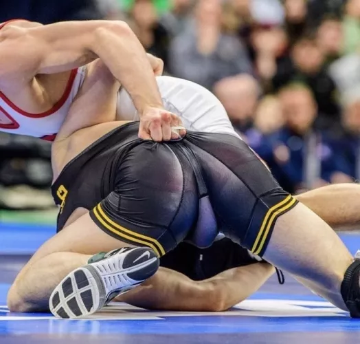 Showing him who’s boss by itsgonnabrieme