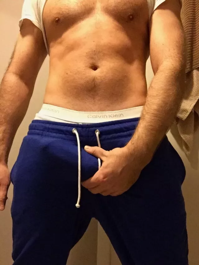 Showing his meat posted by menareamazing