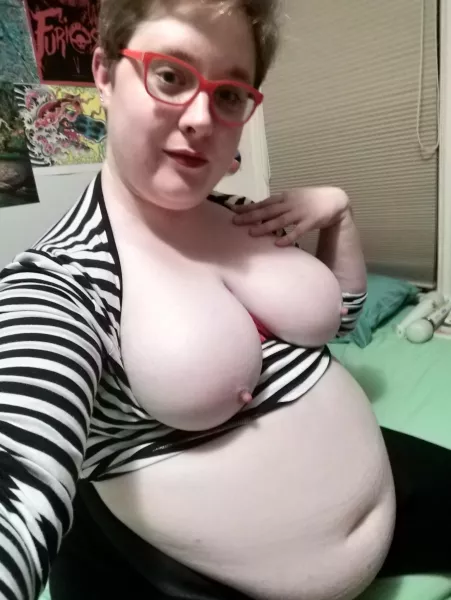 Showing Off by bigtittywizard