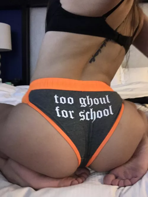 Showing off my Halloween spirit by mileenakaneofficial