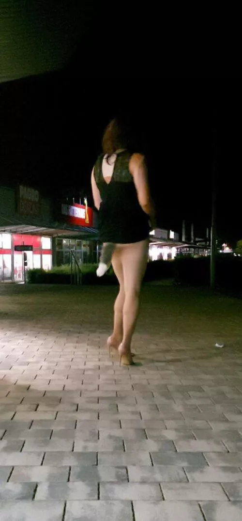 Showing off my pretty tail while walking through the outdoor mall. I love being foxy🦊 by Lyla_star