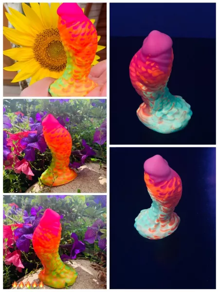 Showing off my sexiest butt plug, xs Avir by Fantasy Grove🔥 for flex Friday. Let’s see yours! by Xy_and_Xan