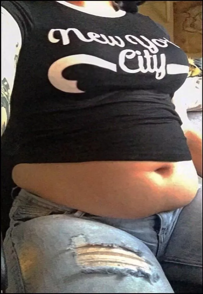 Showing off my Thick Thighs posted by [deleted]