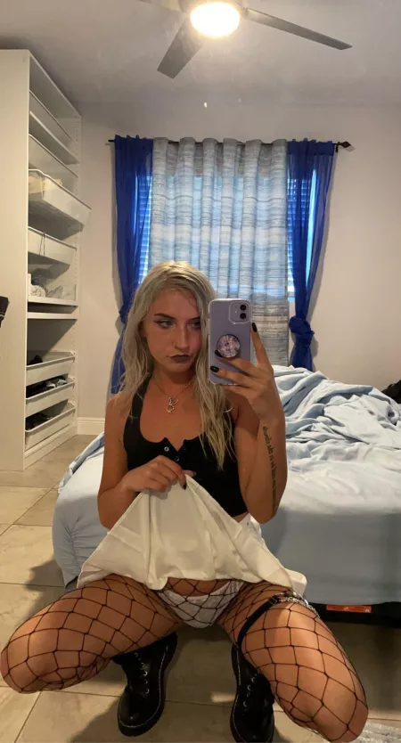 showing off by Shelbaaby