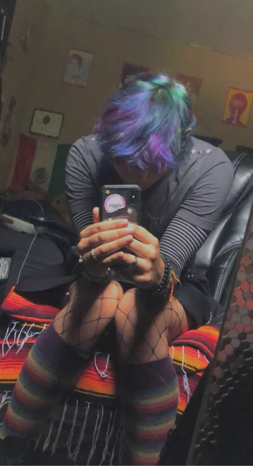 Shy boy >_< by chorrisoy