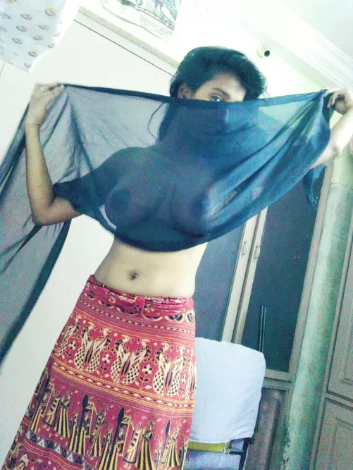 Shy girl by KingInTheNoorth