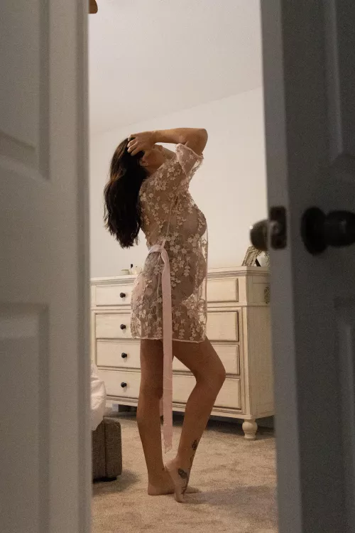 Side boob or side belly? by afloveslegs