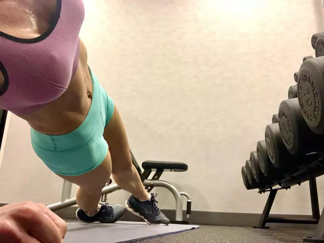 Side plank stumble.. But I kept my more engaged! lol can't stop me ha ha by YourHighArchQueen