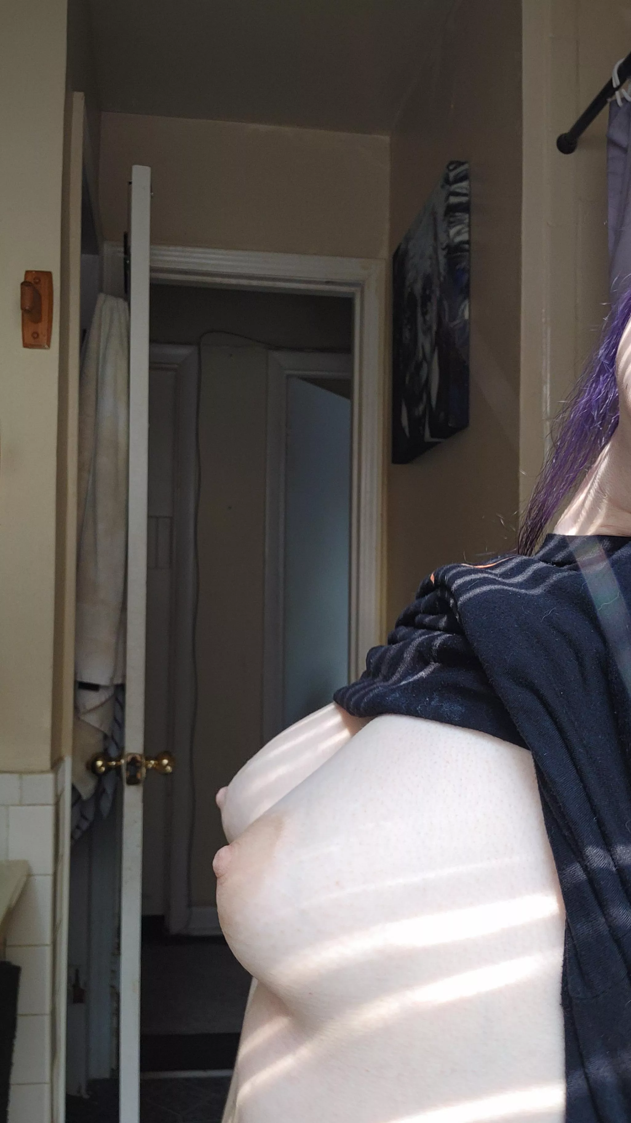 side profile posted by LilRedVelvettt