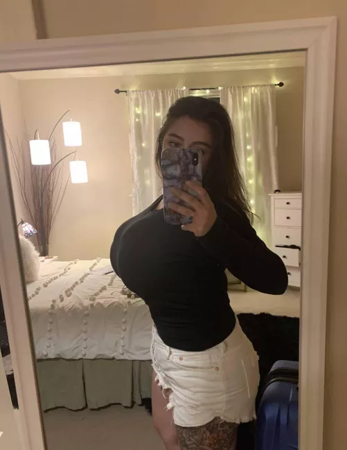 Side profile by FizzyOrangeJuice