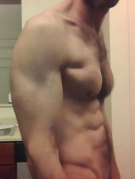 Side view no shirt posted by FrumahSarah