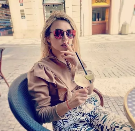 Sidewalk cafe cigarette by johnavondale