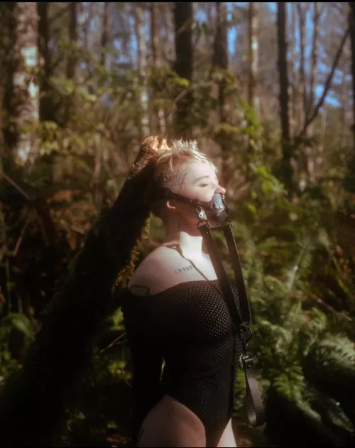 Silenced in the sun 🌞 by Sabersmyth