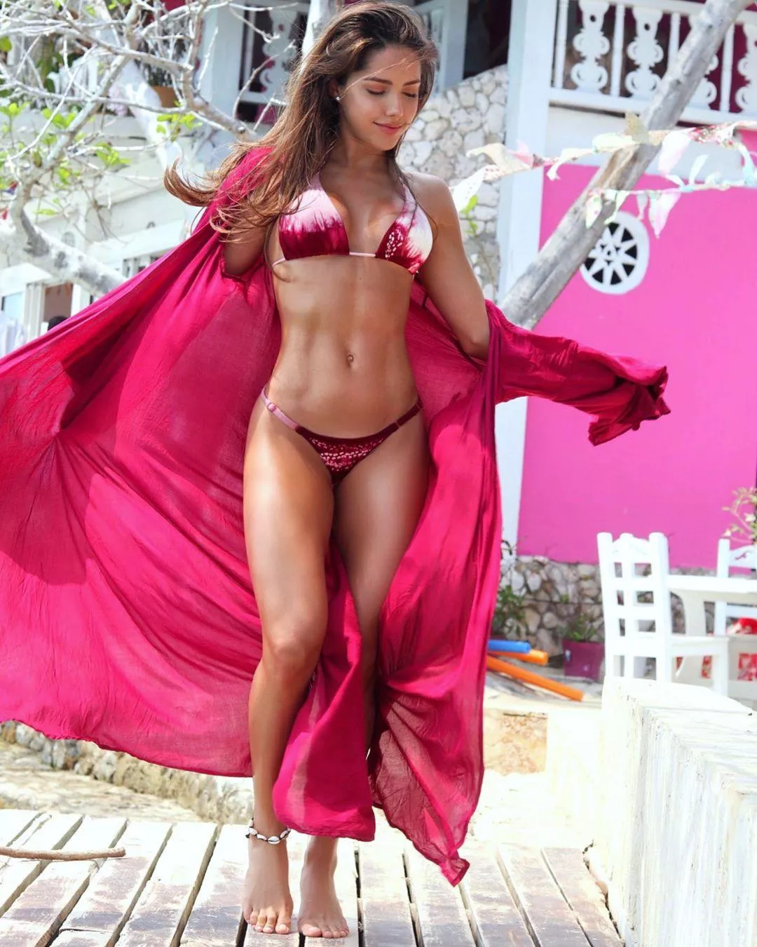 Silvy Araujo posted by gwokv