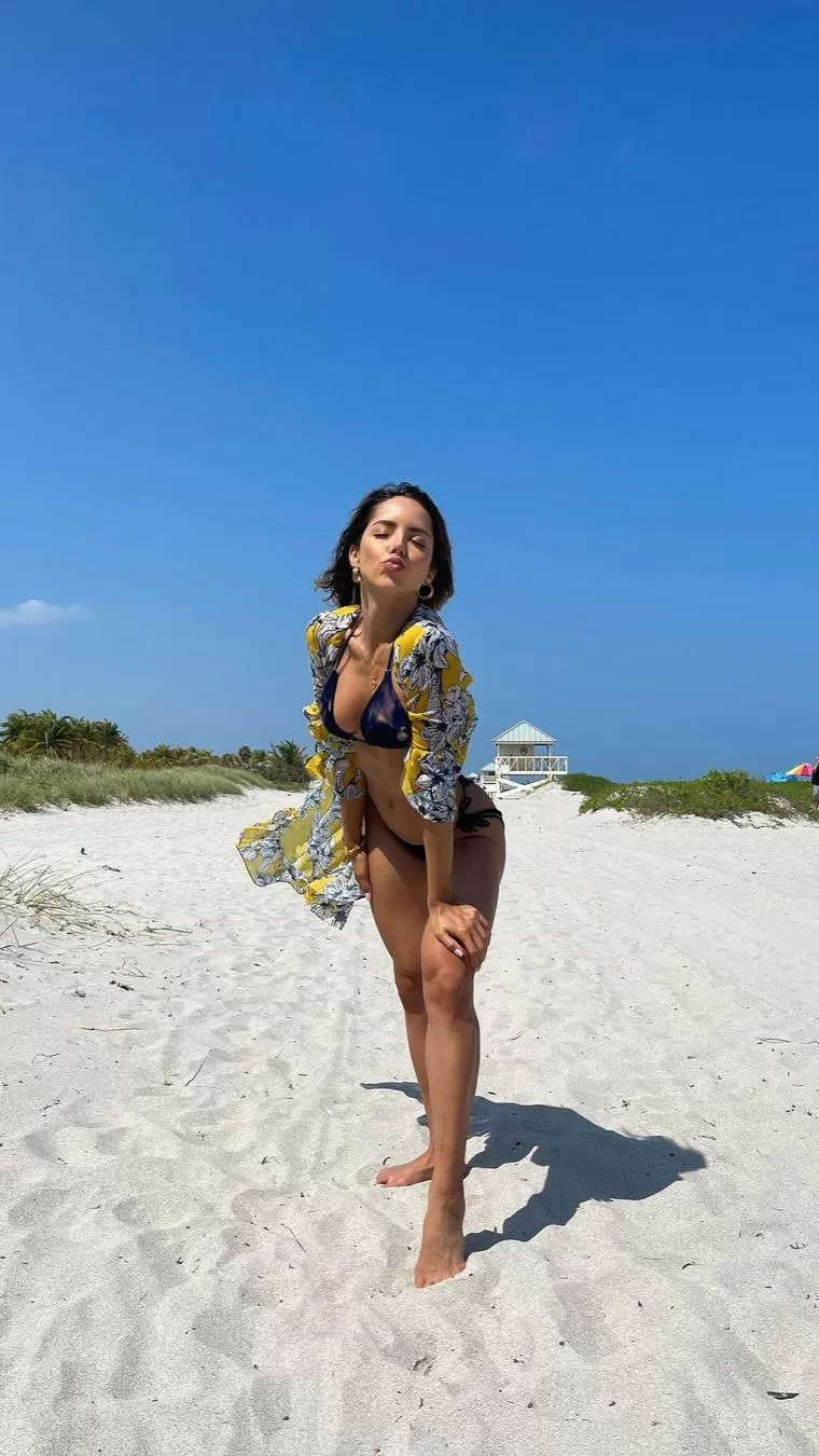 Silvy Araujo posted by Kikins26