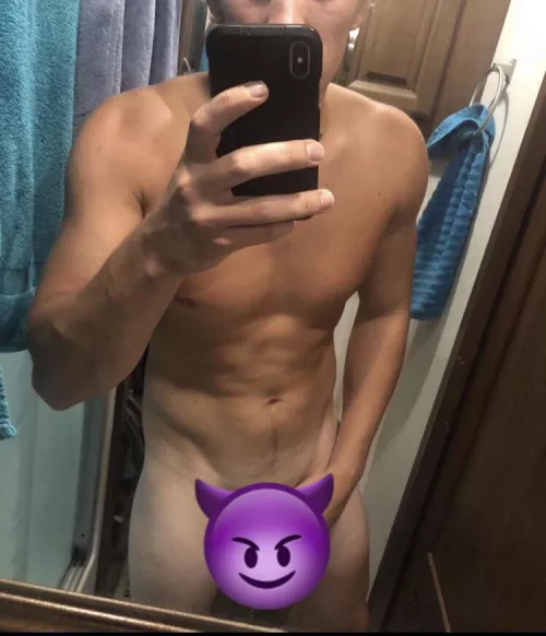 Since this subreddit upvoted me so much last time… thought I’d drop another one in here. Always love a good bitch by [deleted]