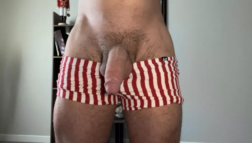 Single’s awareness day is making it impossible for me to get hard😔 by Dudely9378