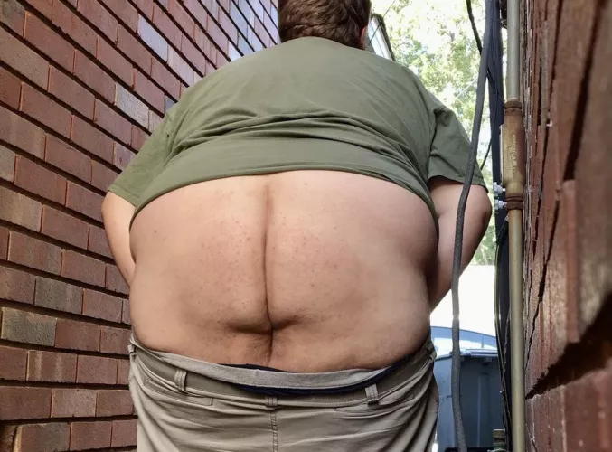 Sink it in right here in the alley by chubbybuttt