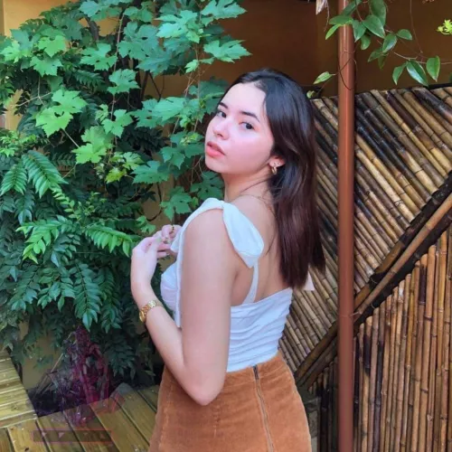 Sino meron? Bilhin ko full set by mumblinPotato