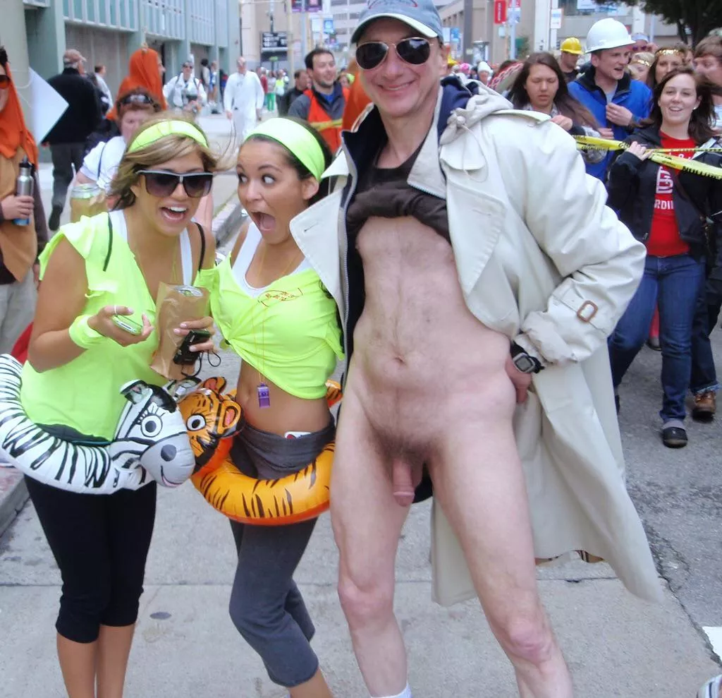 Sir I think you’re naked posted by Annual_Ad2291