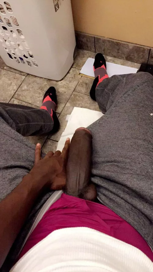 Sissies message me by Horny6783