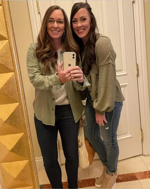 Sister, sister by toss195559