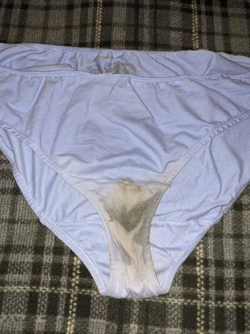 Sisters panties 🥰❤️ right before she goes for a shower. Smells amazing by OutlandishnessNo1136