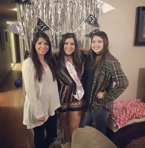 Sisters by Halfjapanboi