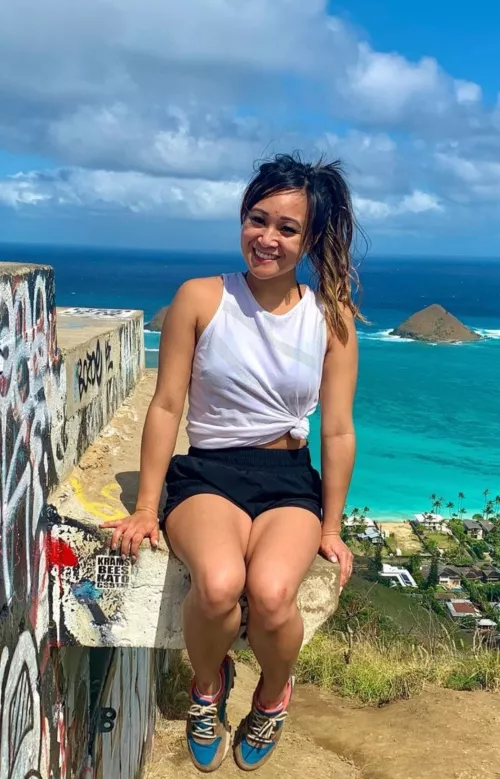 Sittin cute by LoudPak5