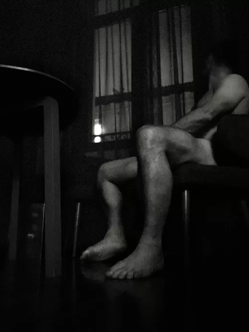 Sitting patiently waiting for you…😈 by will-shears