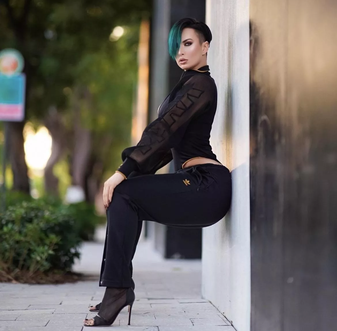 Sitting pretty🤤 posted by McFilthy666