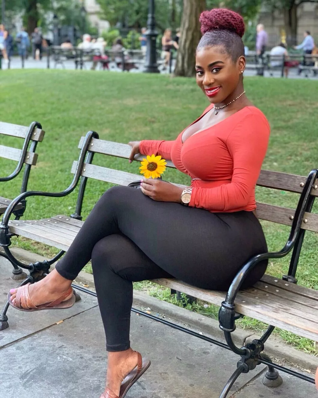 Sitting Pretty posted by youknowwhatilove210