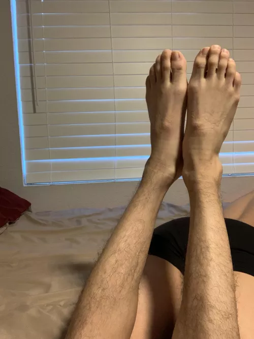 Size 6 1/2 dirty twink feet. Just got home and took off my socks by urbbyboi